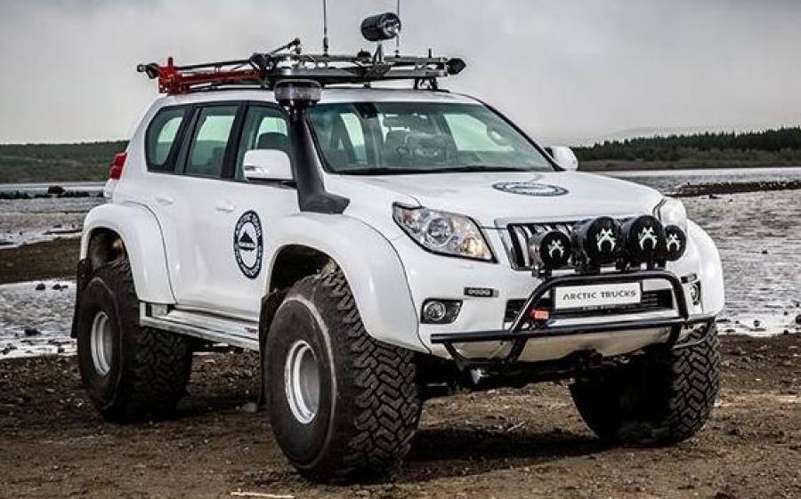 Toyota Land Cruiser Prado AT44 by Arctic Trucks (KDJ150W) '2009